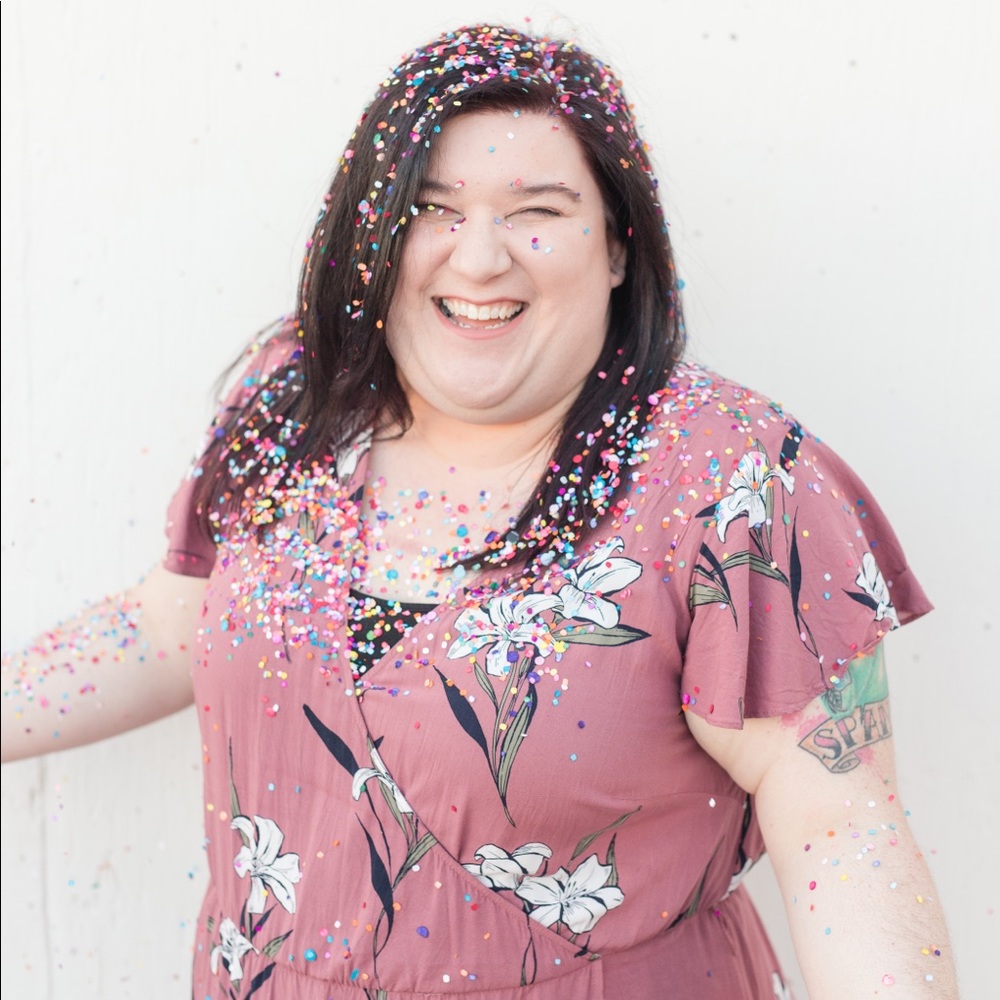 Meet your Posher, Adrienne